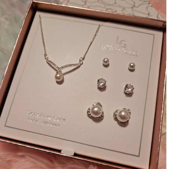 NEW! LG Lori's Gifts Necklace & 3 Pairs of Studs with Faux Pearl Cubic Zirconia - Picture 1 of 7
